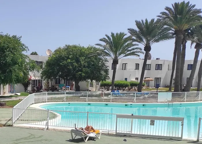 Playa Centro 12 3* קורלחו